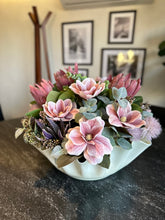 Cargar imagen en el visor de la galería, ARREGLO PROTEA KING MAGNOLIA