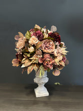 Cargar imagen en el visor de la galería, ARREGLO COPA EUROPEA PEONY