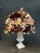 Cargar imagen en el visor de la galería, ARREGLO COPA EUROPEA PEONY