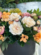 Cargar imagen en el visor de la galería, ARREGLO JARDÍN AMAPOLAS