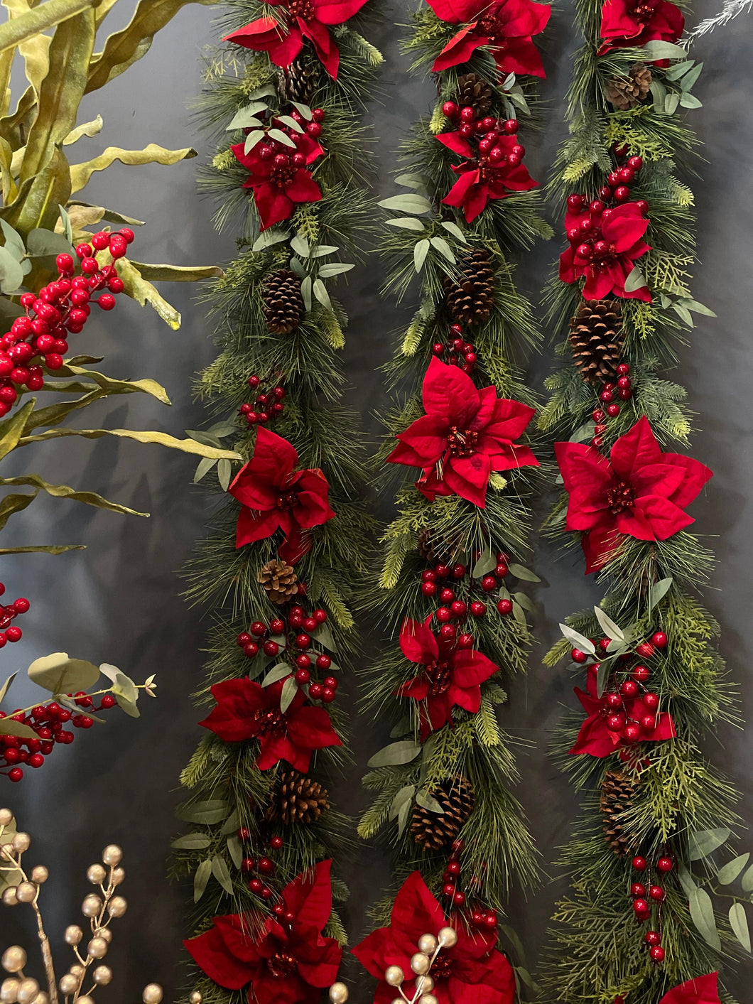 GUIRNALDA PINO Y NOCHEBUENA